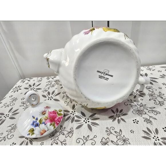 Grace Teaware Floral Teapot with Lid | White Porcelain | Gold Trim - Picture 15 of 15